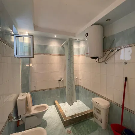 Casa vacanze Cozy Family With Parking, 100m To
