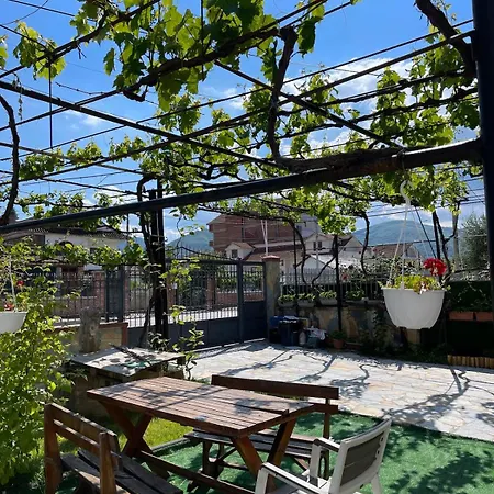 Cozy Family With Parking, 100m To